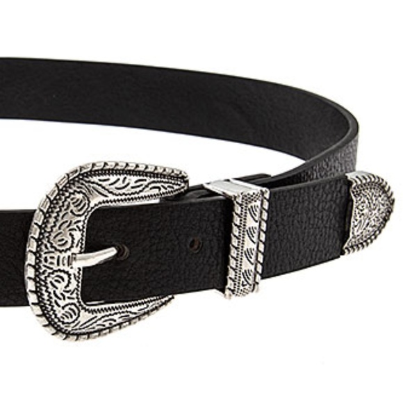 30% OFF 2/MORE Double Buckle Belt Black - Picture 2 of 2